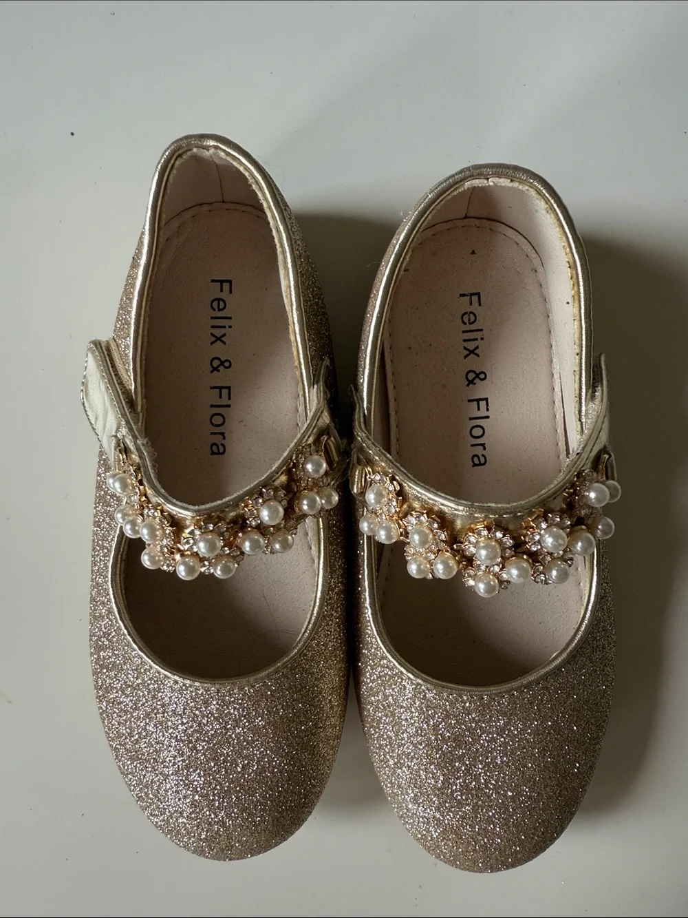 Felix & Roy Girls' Gold Glitter Mary Jane with Pearl Embellished Strap